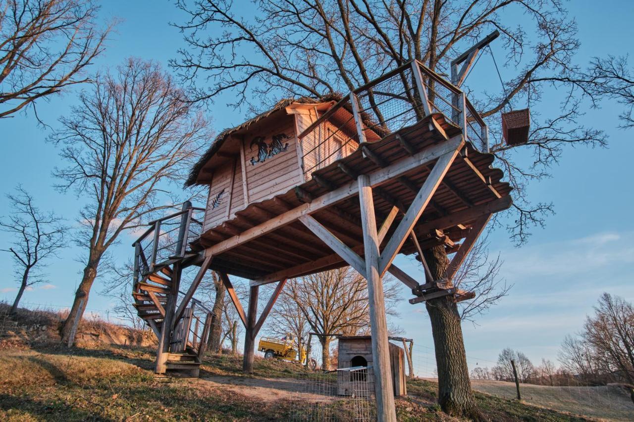 Villa Treehouse Kremilek Jesenice  Exterior foto