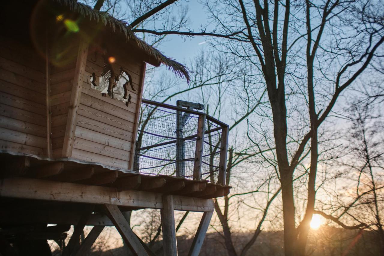Villa Treehouse Kremilek Jesenice  Exterior foto